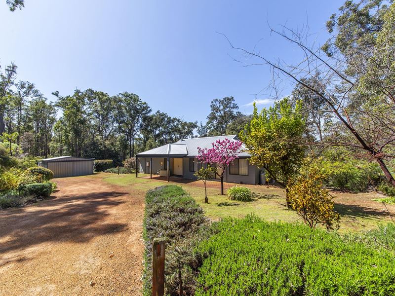 219 Leschenaultia Drv, Nannup