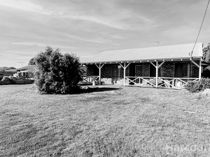 65 Morfitt Street, Mandurah WA 6210