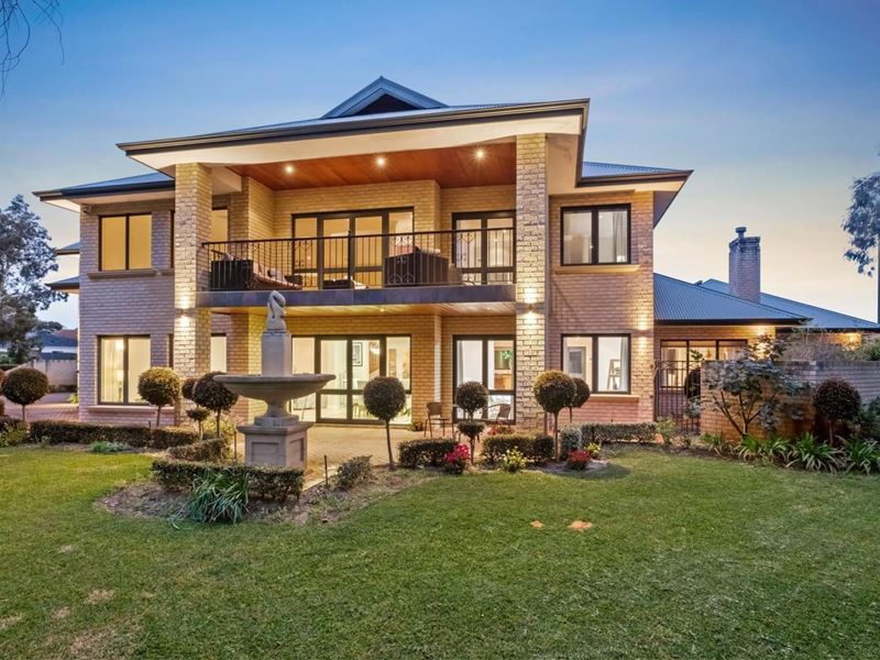 1 Trilogy Court, The Vines