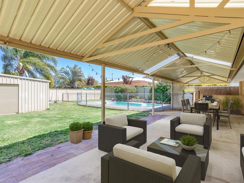 62 Seville Drive, Seville Grove WA 6112