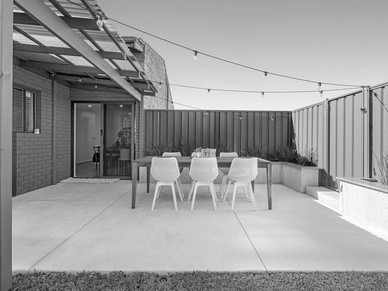 8/2 Weaponess Road, Scarborough