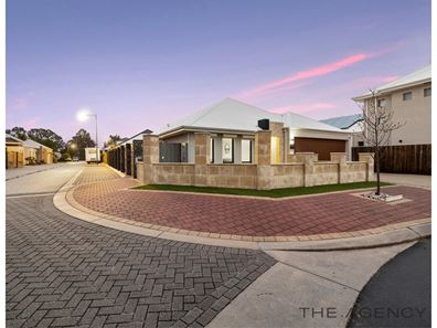 13 Trinity Close, Canning Vale WA 6155