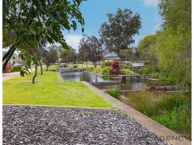 13 Trinity Close, Canning Vale WA 6155