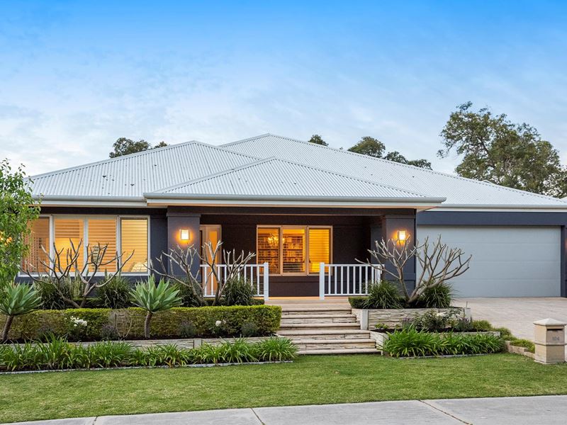 124 Roxburghe Drive, The Vines