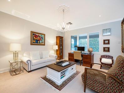 124 Roxburghe Drive, The Vines WA 6069