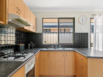 2 Bellier Place, Hamilton Hill WA 6163