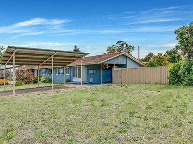 55 Amberton Avenue, Girrawheen WA 6064