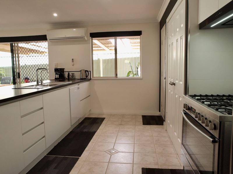 15 Holwell Gardens, Clarkson