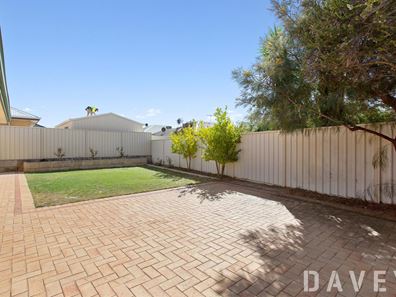 6 Cataby Place, Tapping WA 6065