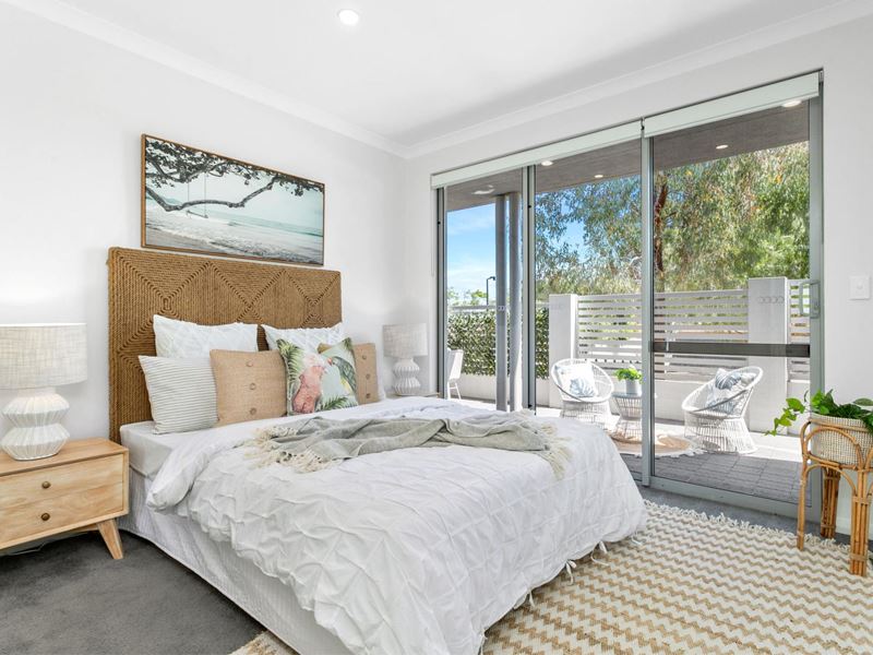 2/193 Grand Promenade, Doubleview