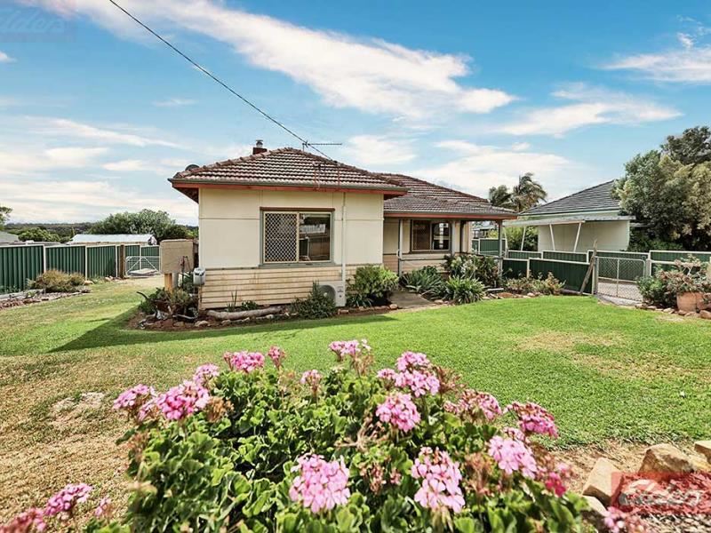 14 Burns street, Narrogin