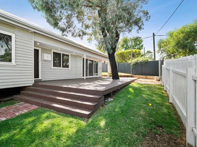 2 Koolgoo Way, Koongamia WA 6056