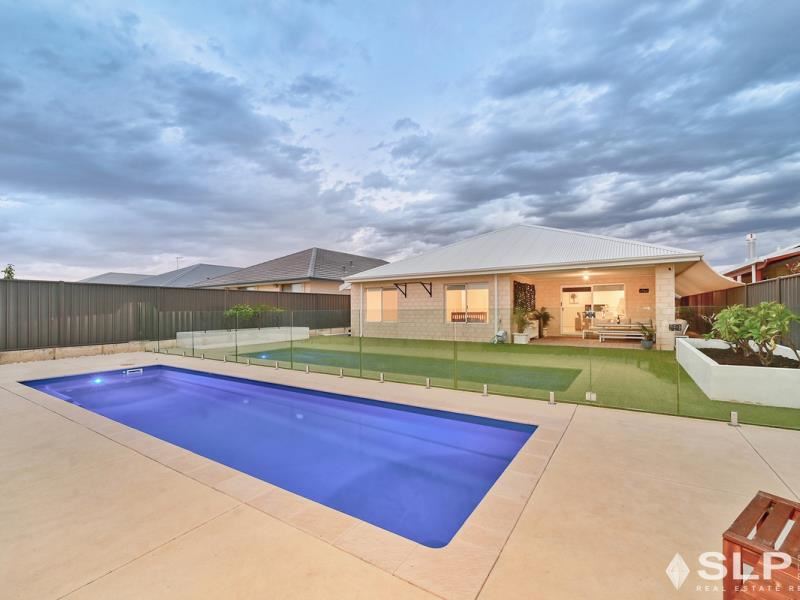 17 Azolla Street, Banksia Grove