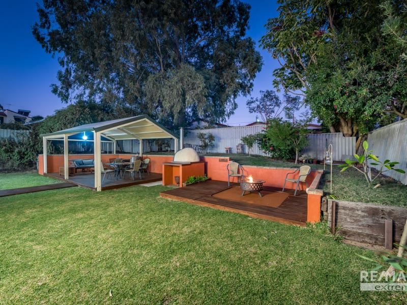 24 Batavia Place, Kallaroo WA 6025