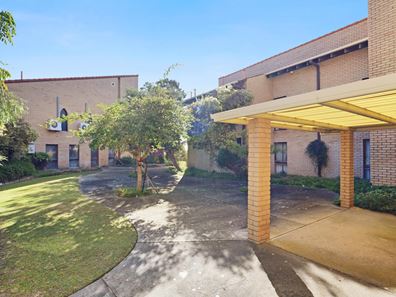 252-254 Camberwarra Drive, Craigie WA 6025