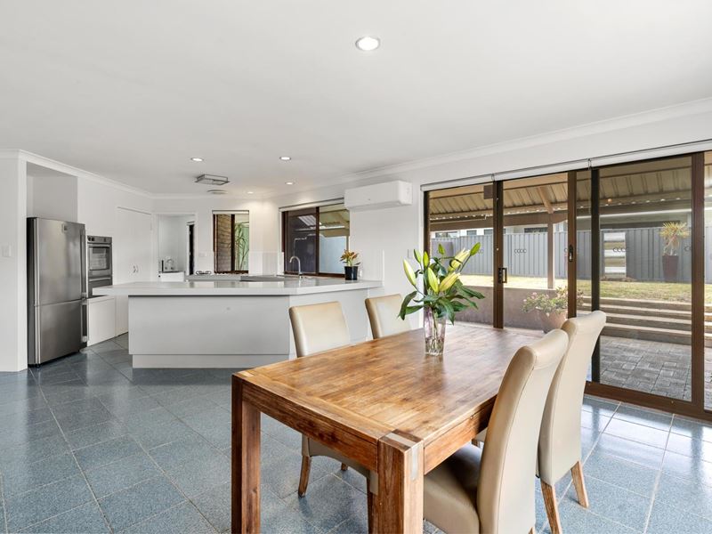 1 Sanders Loop, Kardinya
