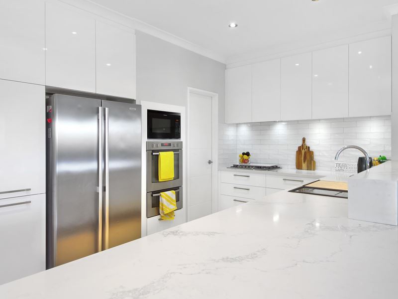 12 Bellport Parade, Mindarie