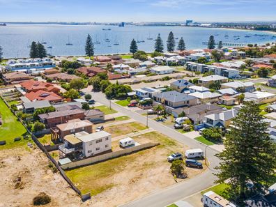 16 Fletcher Street, Rockingham WA 6168