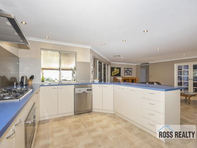 8 Flamingo Trail, Ballajura WA 6066
