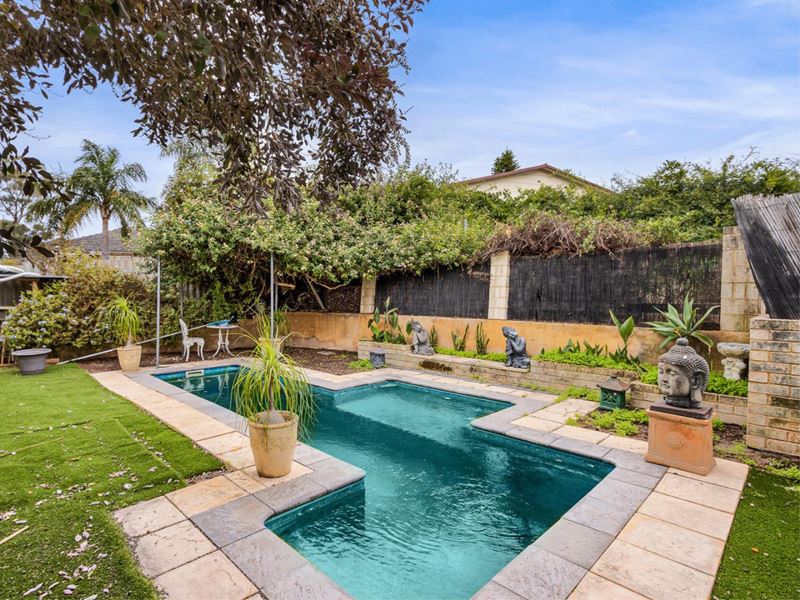5 Oakley Road North, Medina