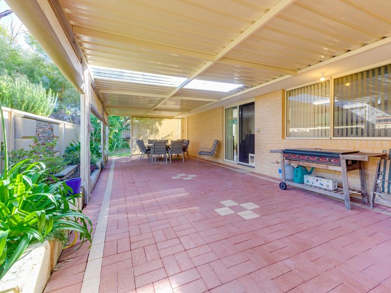 33 Maratea Parade, Secret Harbour WA 6173