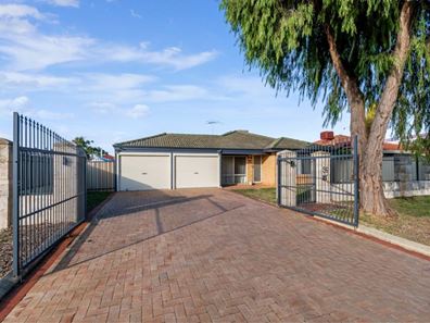 56 Oakwood Crescent, Waikiki WA 6169