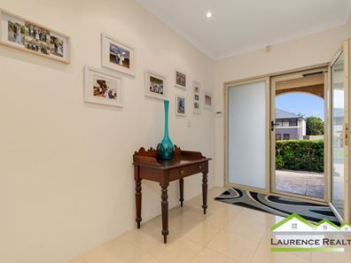 25 Hampshire Drive, Quinns Rocks WA 6030