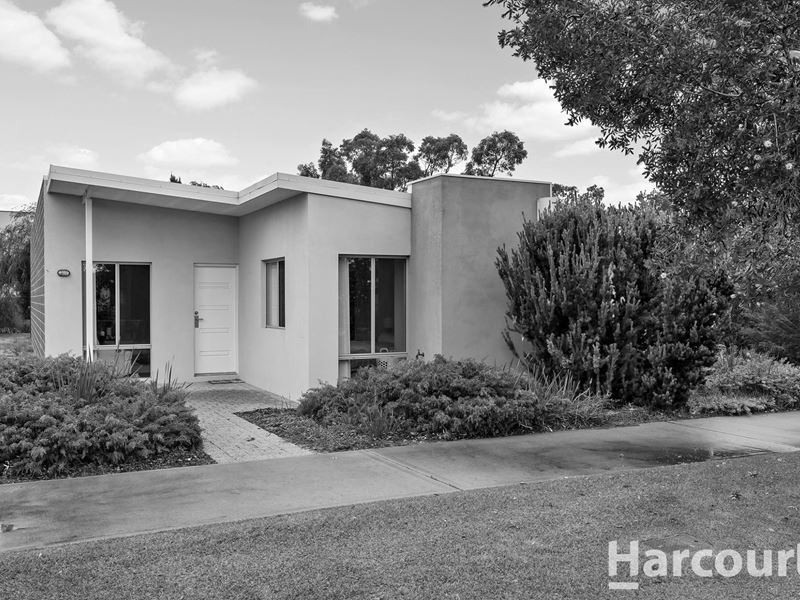 4 Cassowary Crescent, Coodanup