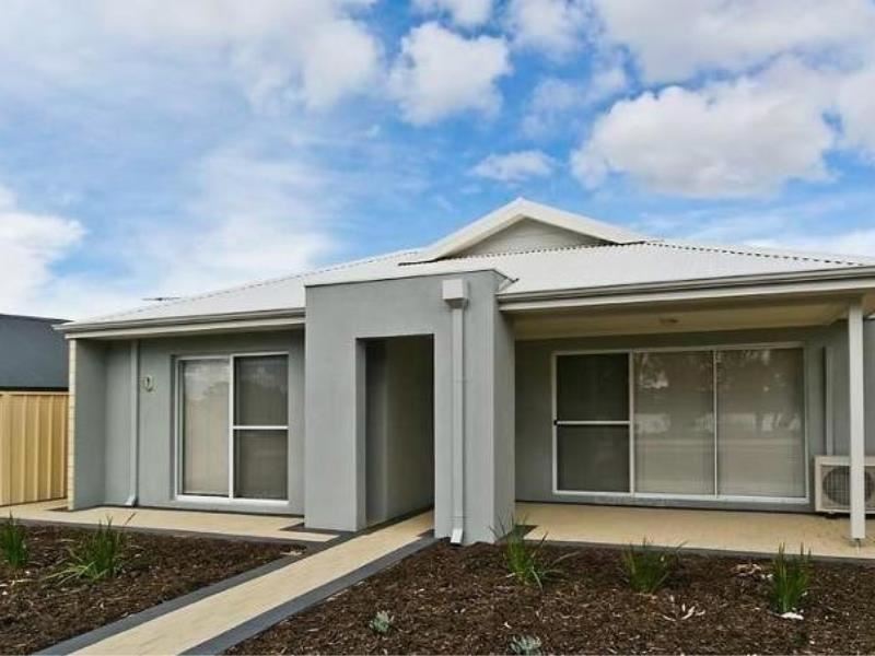 41 Mariposa Gardens , Success WA 6164