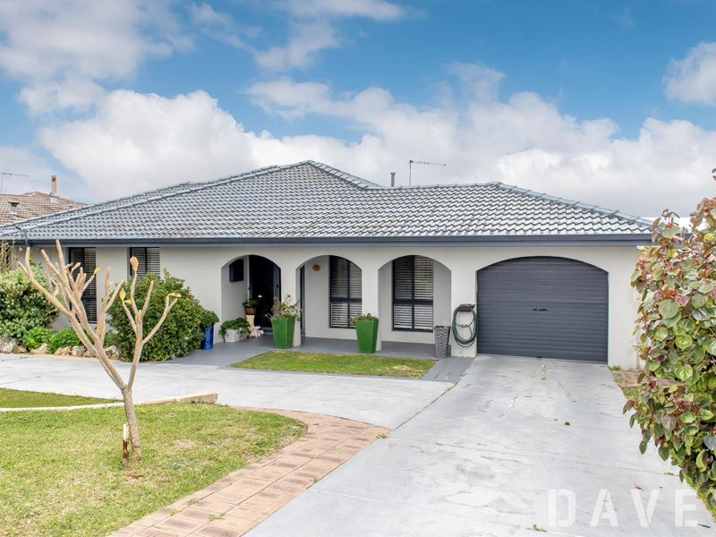 32 Wentworth Way, Padbury WA 6025