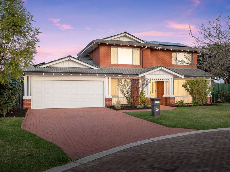 5 Deanery Mews, Churchlands