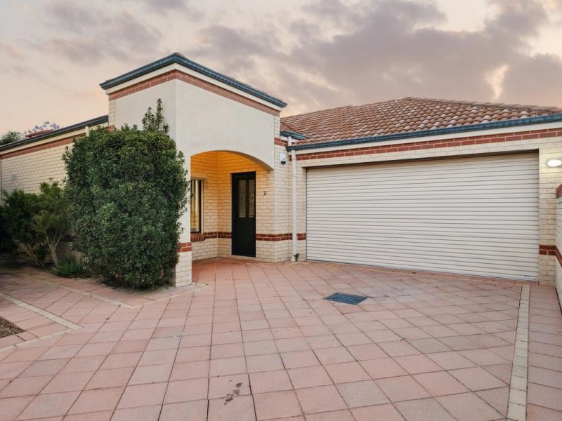 2/156 Lawley Street, Yokine