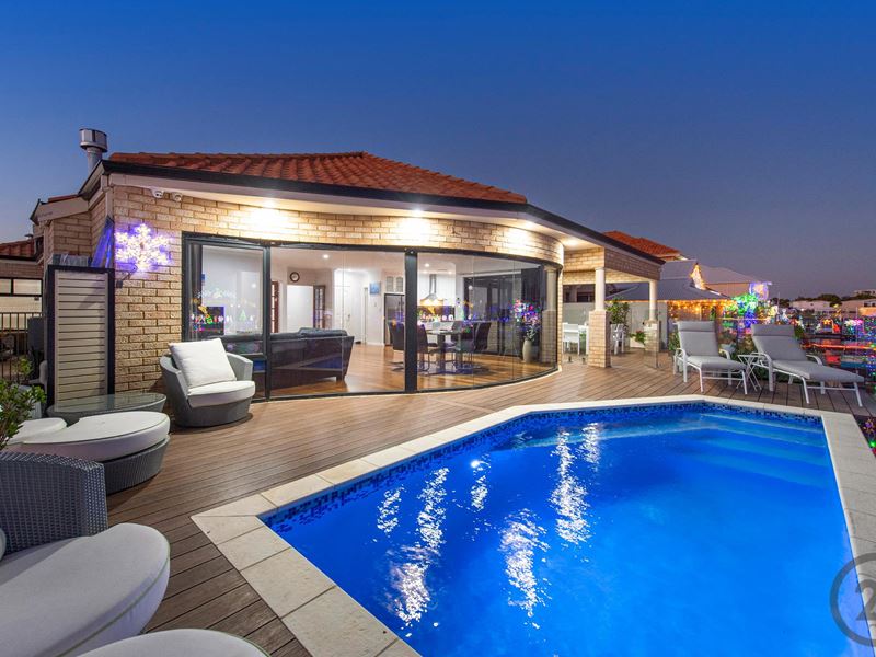 28 Aztec Island Retreat, Halls Head