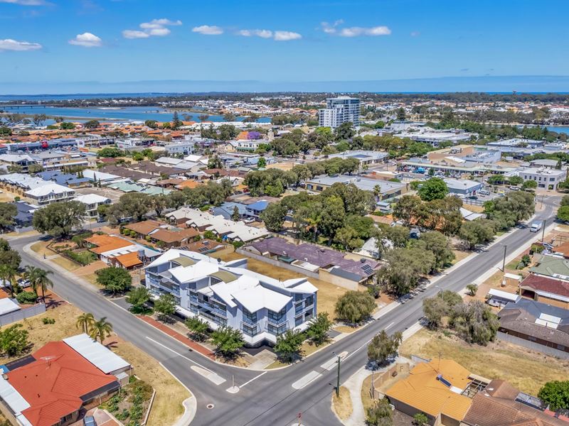 2/26 George Street, Mandurah