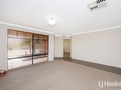 23 Karon Vista, Halls Head WA 6210