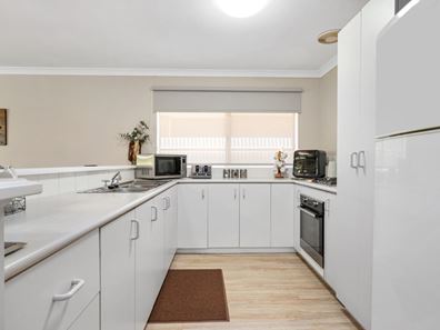 2/279 Collins Street, Piccadilly WA 6430