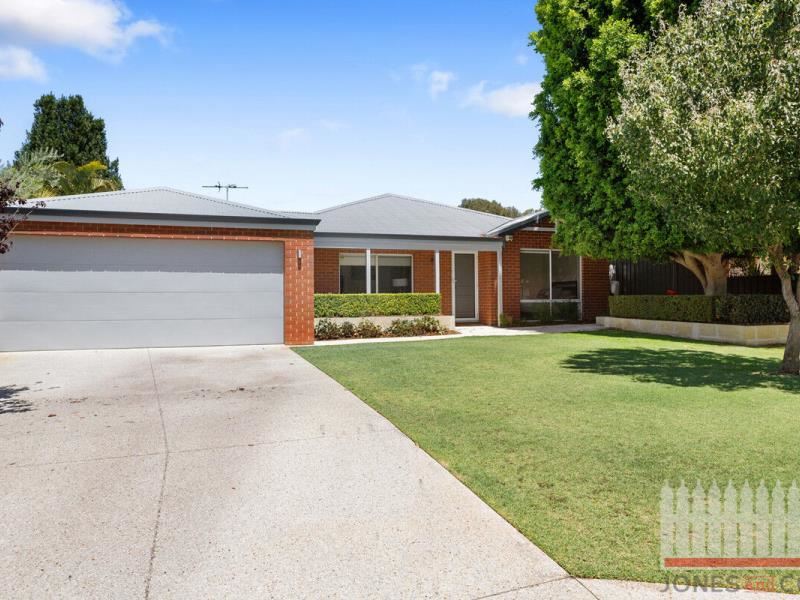 4 Woolcock Court, Ashfield