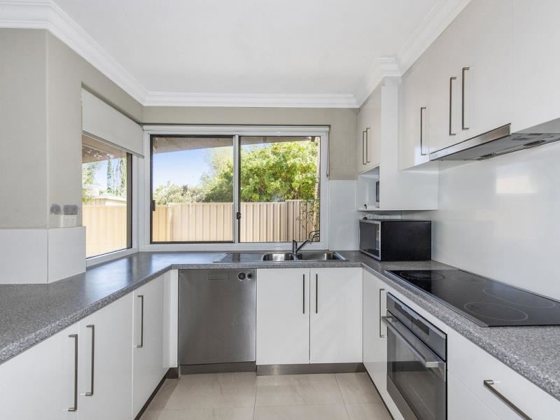 5/30 Salvado Road, Wembley