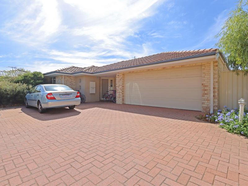 79 Montoro Drive, Port Kennedy WA 6172