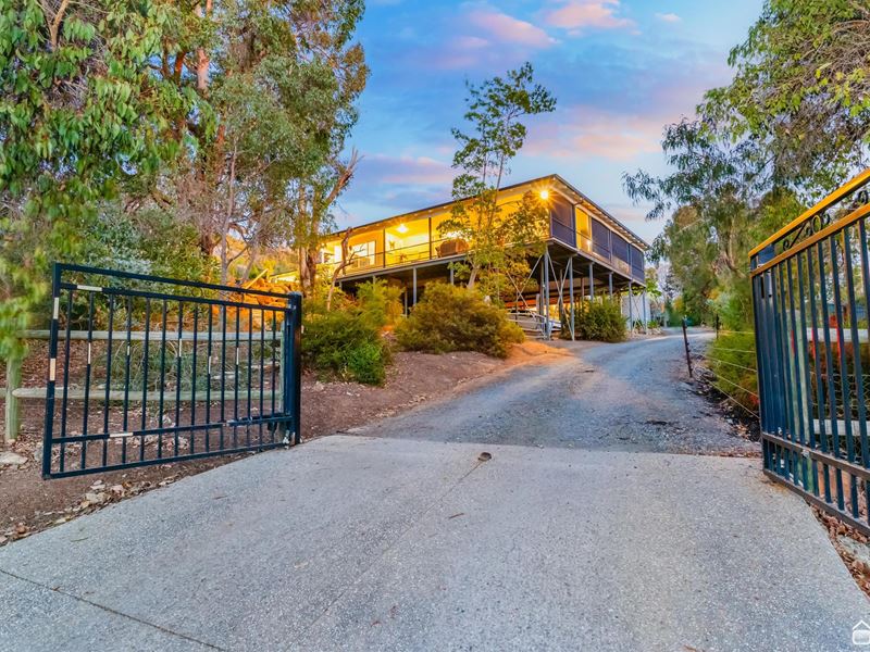 13 Bevis Court, Byford