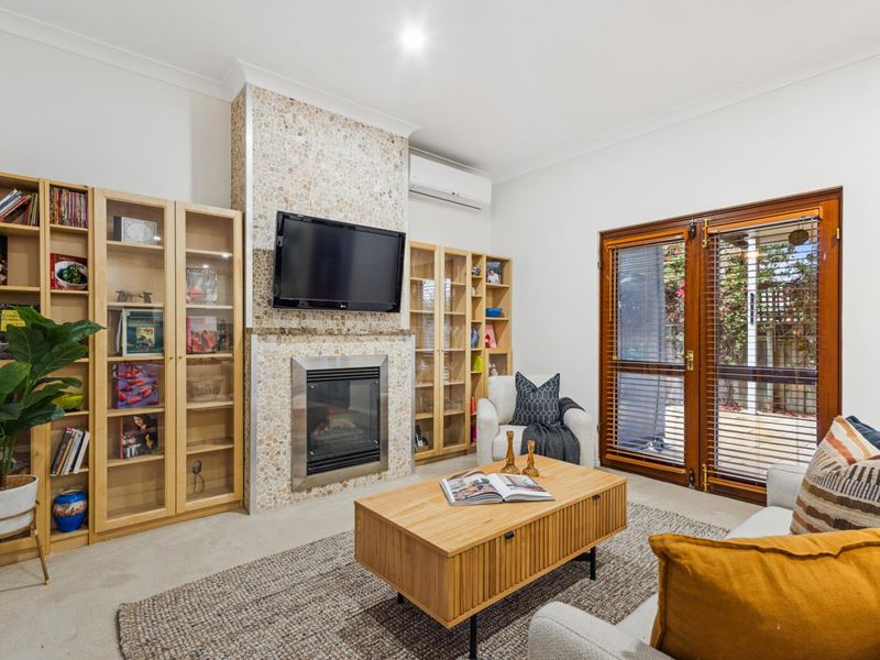 6 Primula Place, Mount Claremont