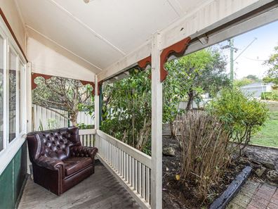 19 Tredale Avenue, Mount Richon WA 6112