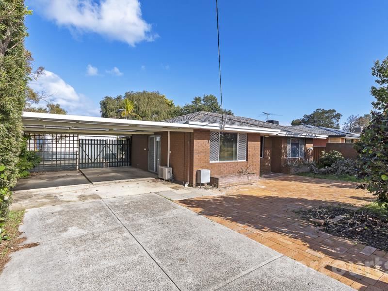 10 Trusmore Crescent, Craigie WA 6025