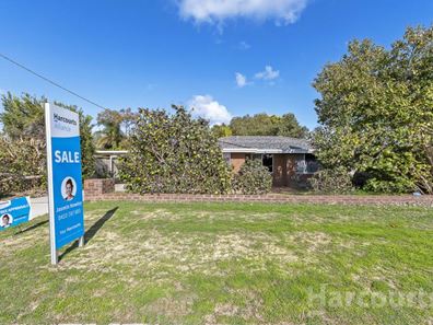 10 Trusmore Crescent, Craigie WA 6025