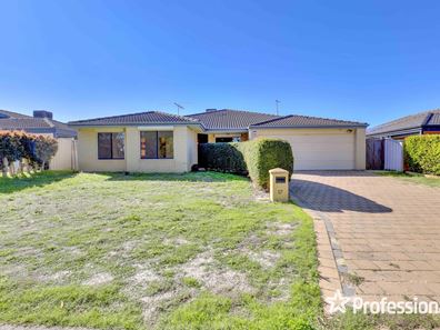 17 Rosewood Lane, Thornlie WA 6108