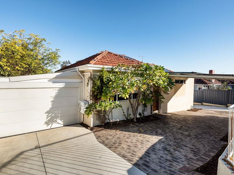 99B Leach Highway, Willagee
