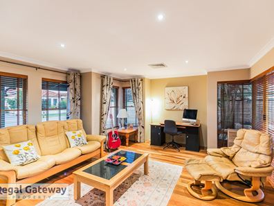 7 Kew Way, Success WA 6164