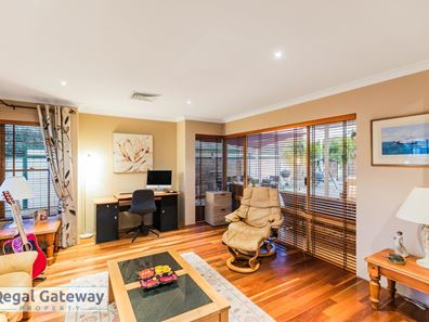 7 Kew Way, Success WA 6164