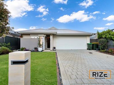 16 Ausfeld Street, Banksia Grove WA 6031