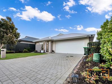 16 Ausfeld Street, Banksia Grove WA 6031